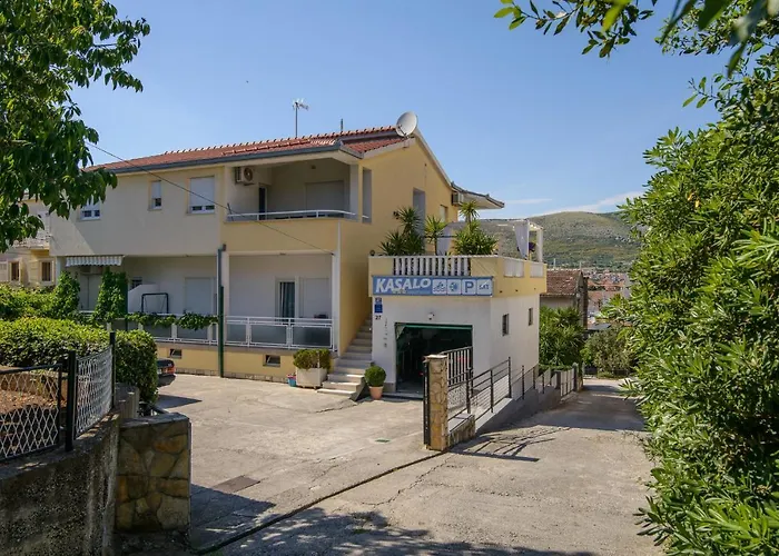 Apartments Kasalo